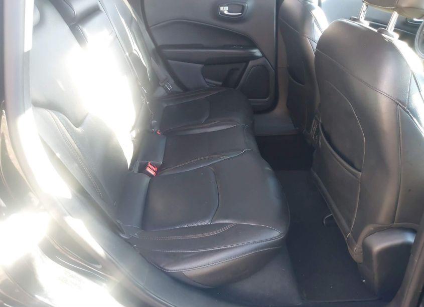 Photo 8 of 2018 Jeep Compass LIMITED 4X4 (VIN 3C4NJDCB3JT334194)