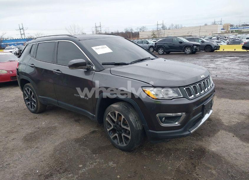 2018 Jeep Compass LIMITED 4X4 (VIN 3C4NJDCB3JT483575) main photo