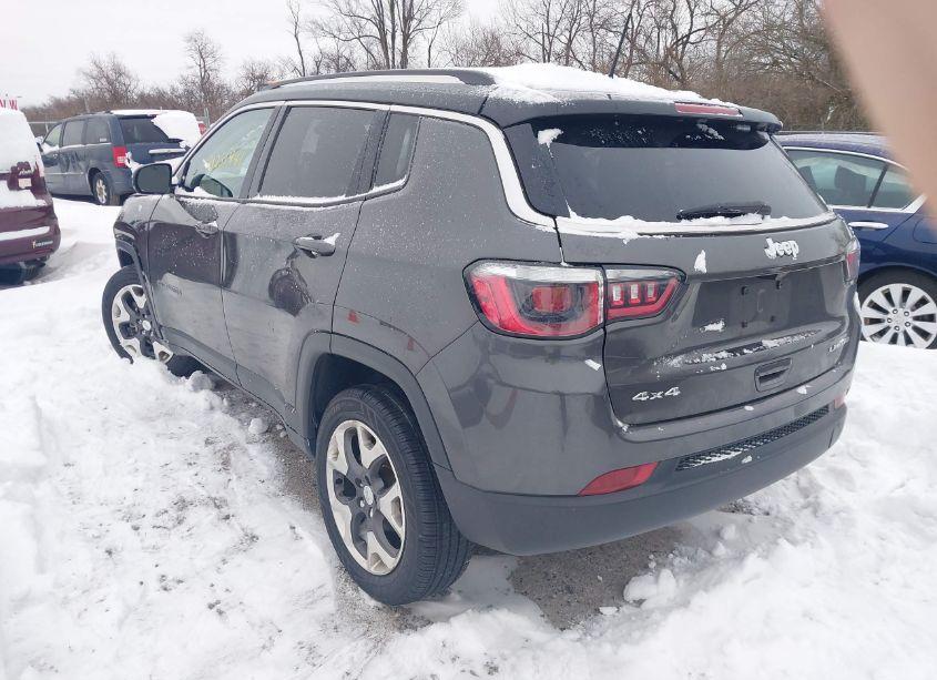 Photo 3 of 2019 Jeep Compass LIMITED 4X4 (VIN 3C4NJDCB3KT683020)