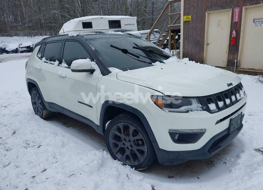 2019 Jeep Compass HIGH ALTITUDE 4X4 (VIN 3C4NJDCB3KT735679) main photo