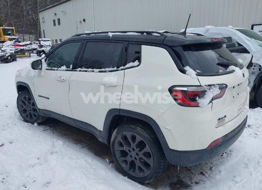 Photo 3 of 2019 Jeep Compass HIGH ALTITUDE 4X4 (VIN 3C4NJDCB3KT735679)