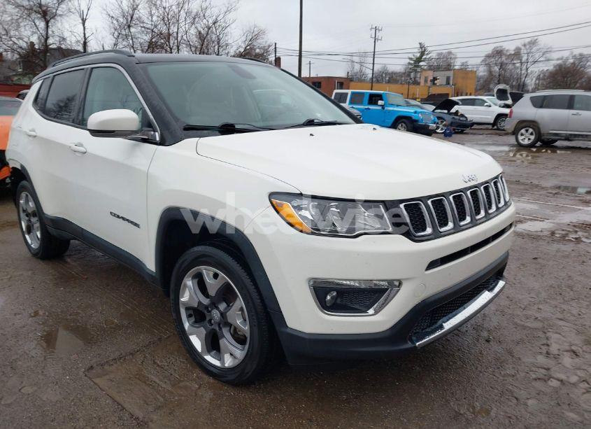 2020 Jeep Compass LIMITED 4X4 (VIN 3C4NJDCB3LT120356) main photo