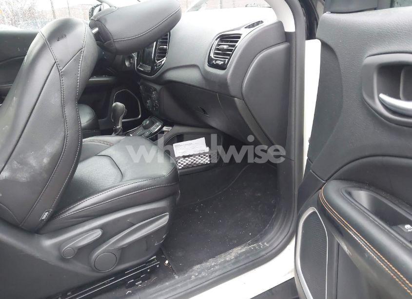 Photo 5 of 2020 Jeep Compass LIMITED 4X4 (VIN 3C4NJDCB3LT120356)