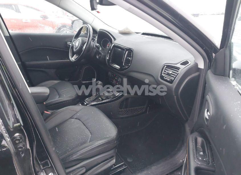 Photo 5 of 2021 Jeep Compass LIMITED 4X4 (VIN 3C4NJDCB3MT550874)