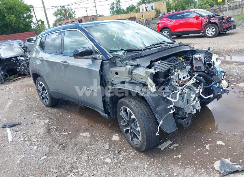 2022 Jeep Compass LIMITED 4X4 (VIN 3C4NJDCB3NT105889) main photo