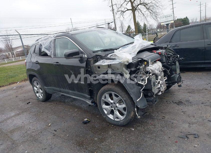 2022 Jeep Compass LIMITED 4X4 (VIN 3C4NJDCB3NT114155) main photo