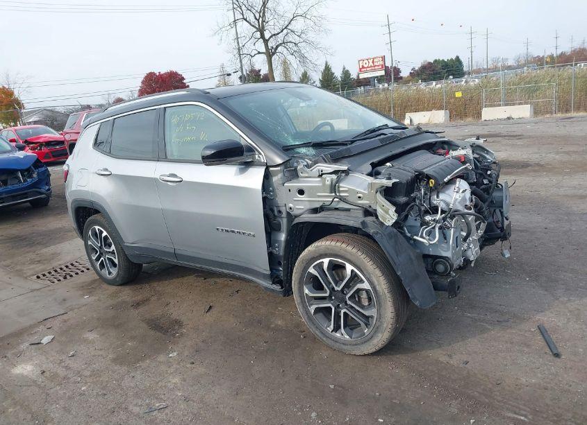 2022 Jeep Compass LIMITED 4X4 (VIN 3C4NJDCB3NT159189) main photo