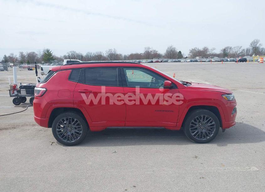 Photo 13 of 2022 Jeep Compass (RED) EDITION 4X4 (VIN 3C4NJDCB3NT194315)
