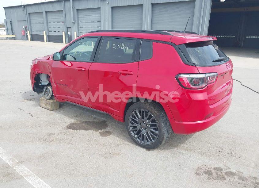 Photo 3 of 2022 Jeep Compass (RED) EDITION 4X4 (VIN 3C4NJDCB3NT194315)
