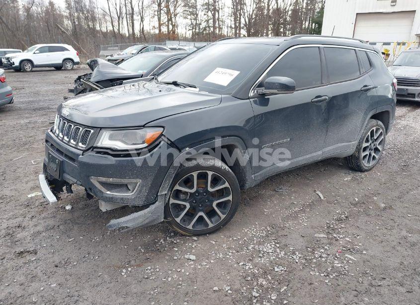 Photo 2 of 2018 Jeep Compass LIMITED 4X4 (VIN 3C4NJDCB4JT245380)