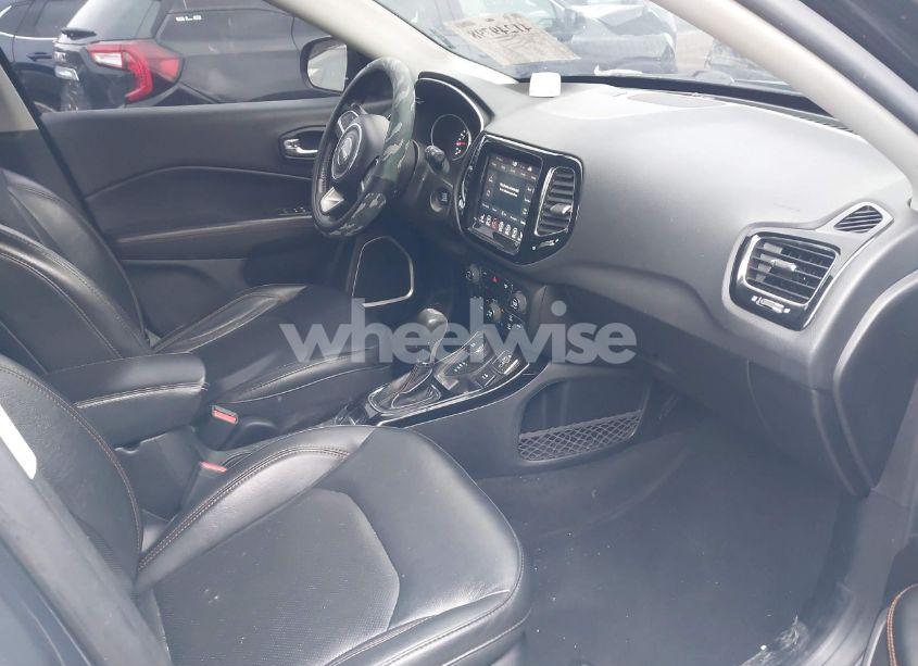 Photo 5 of 2018 Jeep Compass LIMITED 4X4 (VIN 3C4NJDCB4JT245380)