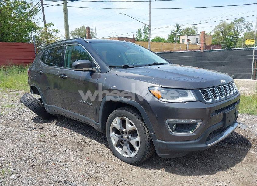 2018 Jeep Compass LIMITED 4X4 (VIN 3C4NJDCB4JT284146) main photo