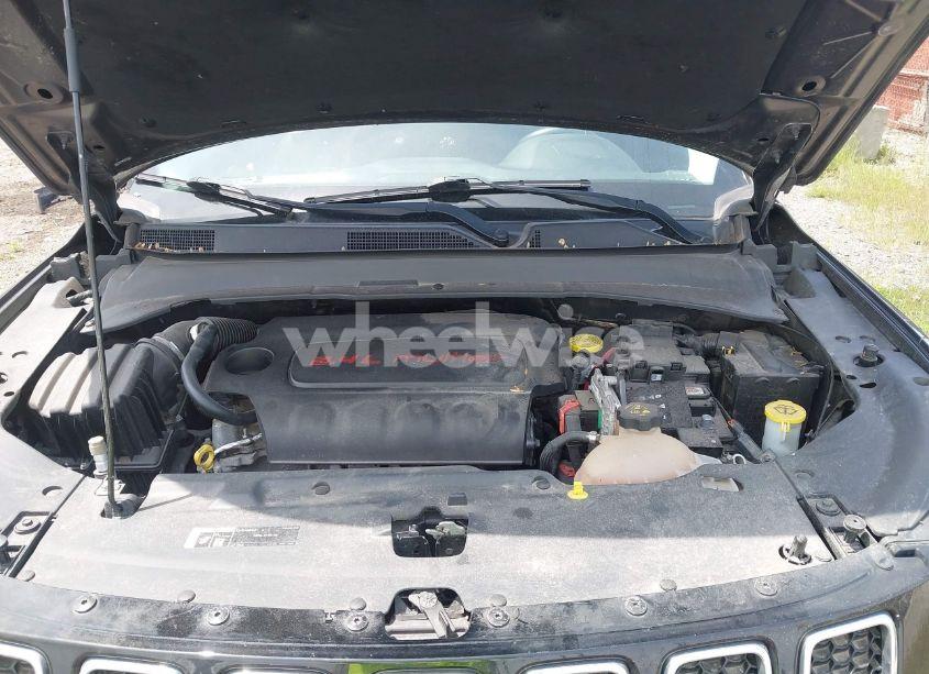 Photo 10 of 2018 Jeep Compass LIMITED 4X4 (VIN 3C4NJDCB4JT284146)