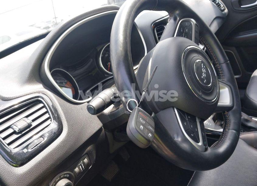 Photo 11 of 2018 Jeep Compass LIMITED 4X4 (VIN 3C4NJDCB4JT284146)