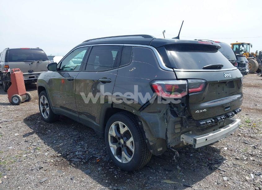 Photo 3 of 2018 Jeep Compass LIMITED 4X4 (VIN 3C4NJDCB4JT284146)