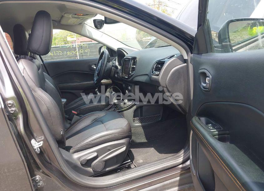 Photo 5 of 2018 Jeep Compass LIMITED 4X4 (VIN 3C4NJDCB4JT284146)