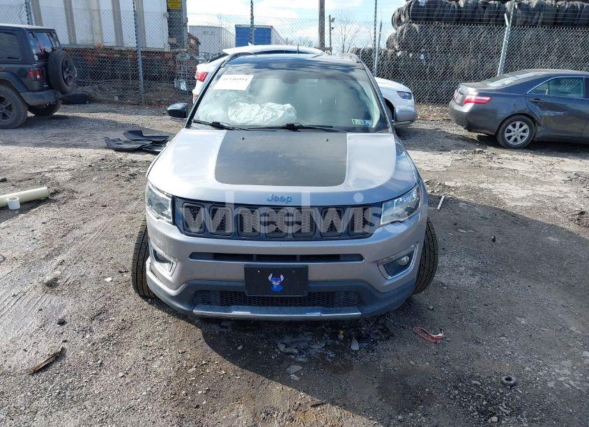 Photo 12 of 2018 Jeep Compass LIMITED 4X4 (VIN 3C4NJDCB4JT395389)