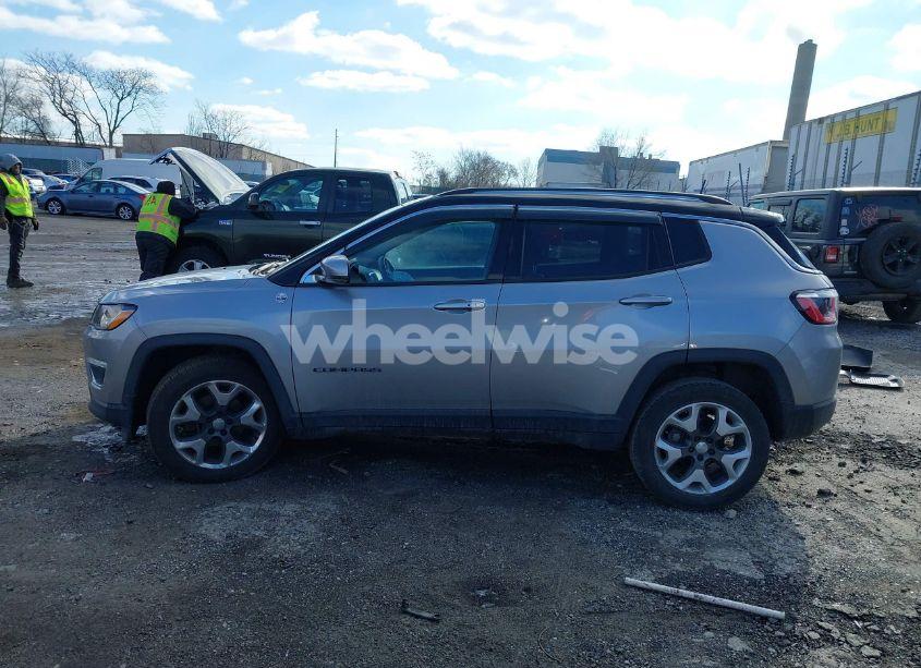 Photo 14 of 2018 Jeep Compass LIMITED 4X4 (VIN 3C4NJDCB4JT395389)