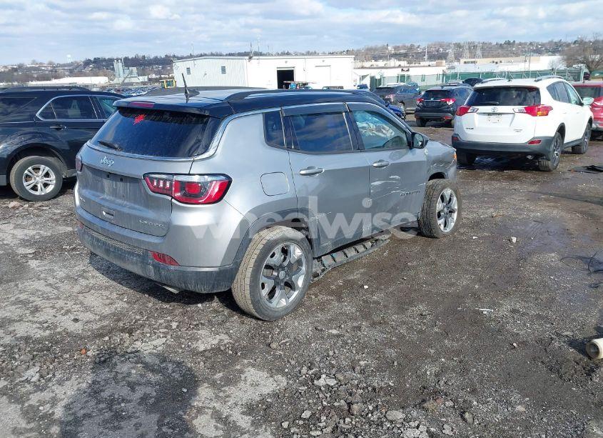 Photo 4 of 2018 Jeep Compass LIMITED 4X4 (VIN 3C4NJDCB4JT395389)