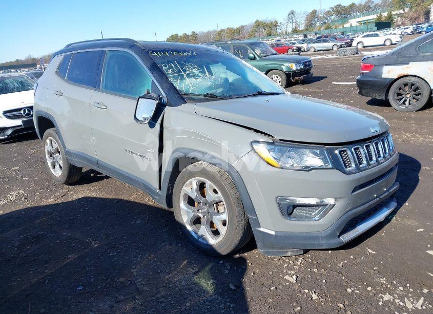 2019 Jeep Compass LIMITED 4X4 (VIN 3C4NJDCB4KT787418) main photo