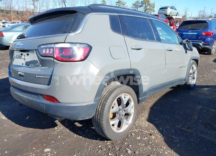 Photo 4 of 2019 Jeep Compass LIMITED 4X4 (VIN 3C4NJDCB4KT787418)