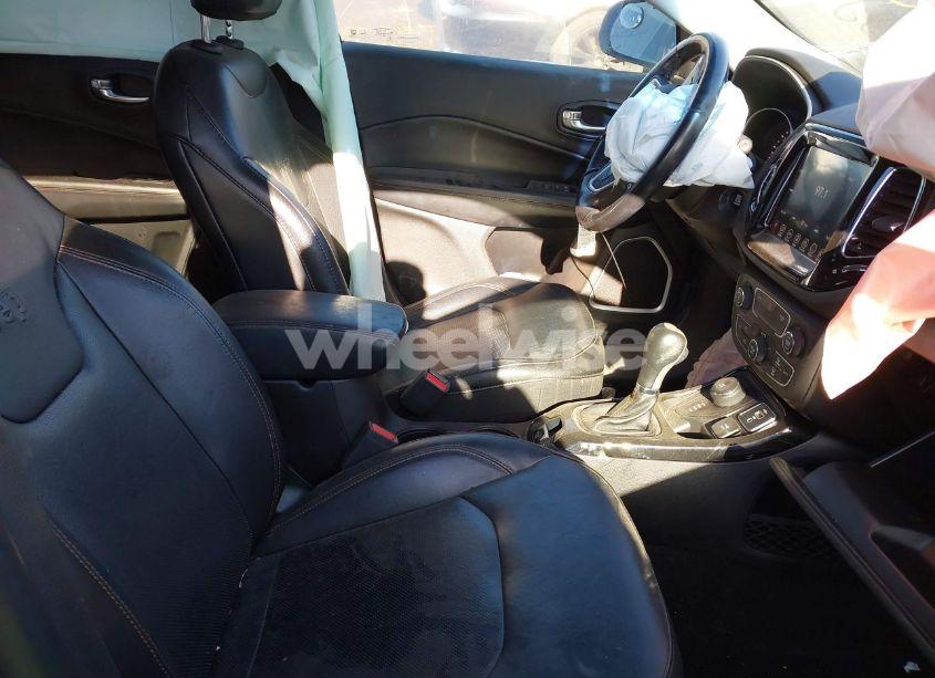 Photo 5 of 2019 Jeep Compass LIMITED 4X4 (VIN 3C4NJDCB4KT787418)