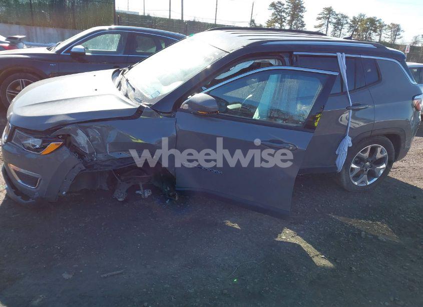 Photo 6 of 2019 Jeep Compass LIMITED 4X4 (VIN 3C4NJDCB4KT787418)