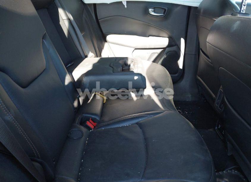 Photo 8 of 2019 Jeep Compass LIMITED 4X4 (VIN 3C4NJDCB4KT787418)