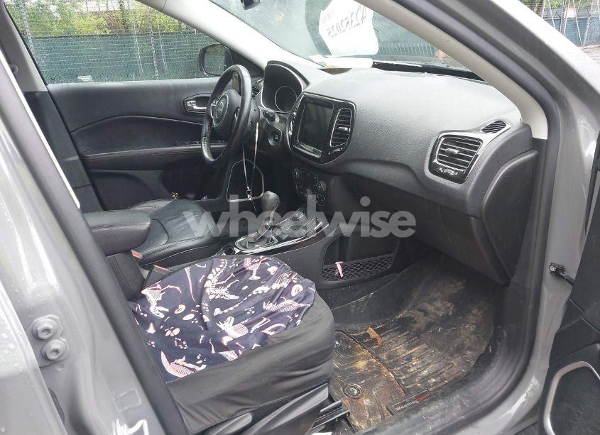 Photo 5 of 2020 Jeep Compass LIMITED 4X4 (VIN 3C4NJDCB4LT126814)