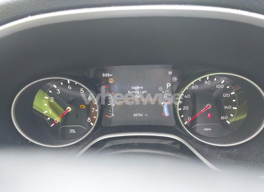 Photo 7 of 2020 Jeep Compass LIMITED 4X4 (VIN 3C4NJDCB4LT126814)