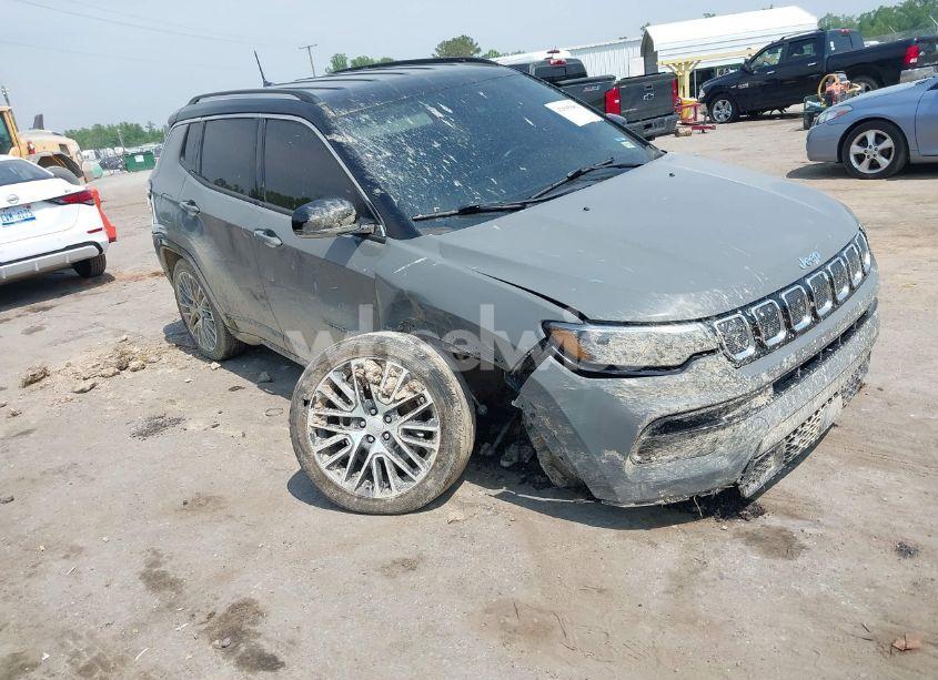 2022 Jeep Compass LIMITED 4X4 (VIN 3C4NJDCB4NT158729) main photo