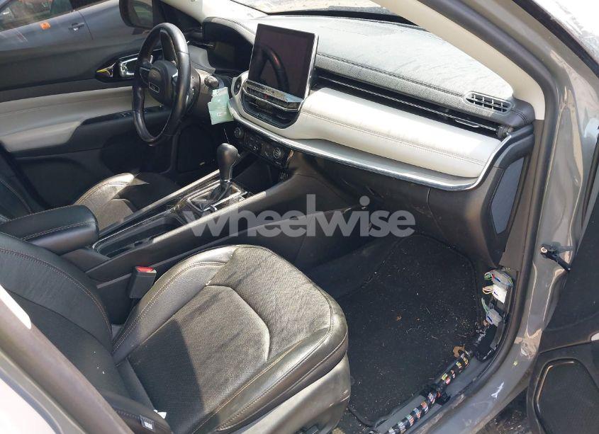 Photo 5 of 2022 Jeep Compass LIMITED 4X4 (VIN 3C4NJDCB4NT158729)