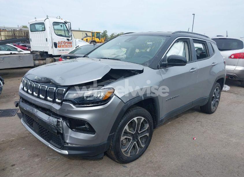 Photo 2 of 2022 Jeep Compass LIMITED (VIN 3C4NJDCB4NT196543)