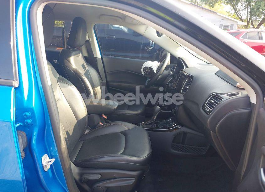 Photo 5 of 2018 Jeep Compass LIMITED 4X4 (VIN 3C4NJDCB5JT102034)