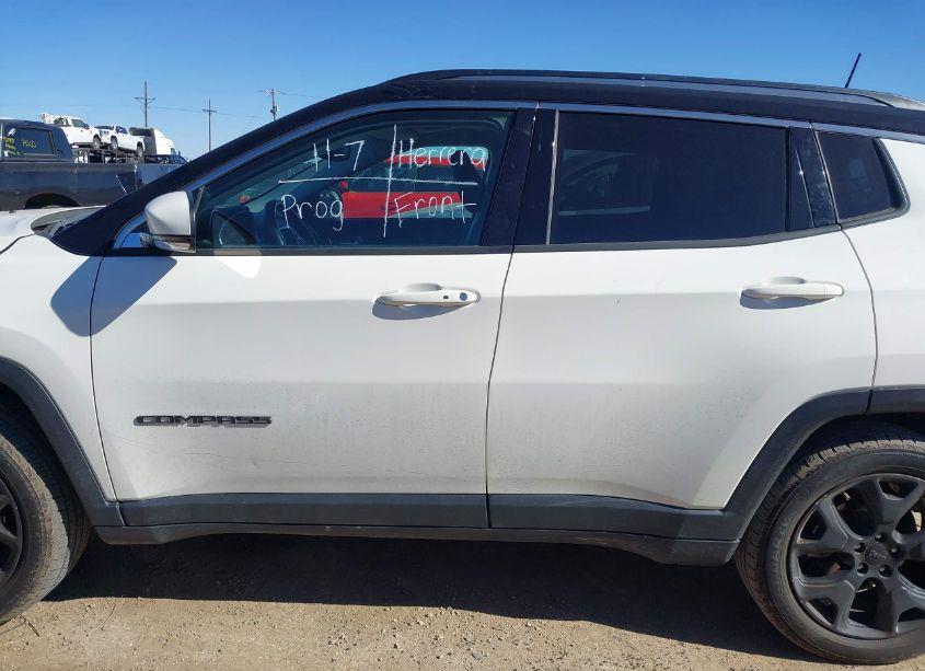 Photo 15 of 2018 Jeep Compass LIMITED 4X4 (VIN 3C4NJDCB5JT222691)