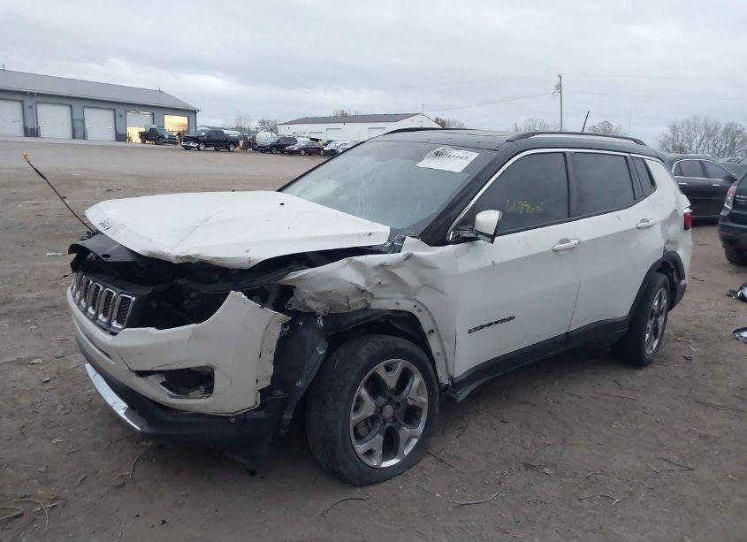 Photo 2 of 2018 Jeep Compass LIMITED 4X4 (VIN 3C4NJDCB5JT238132)