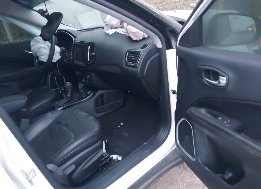 Photo 5 of 2018 Jeep Compass LIMITED 4X4 (VIN 3C4NJDCB5JT238132)