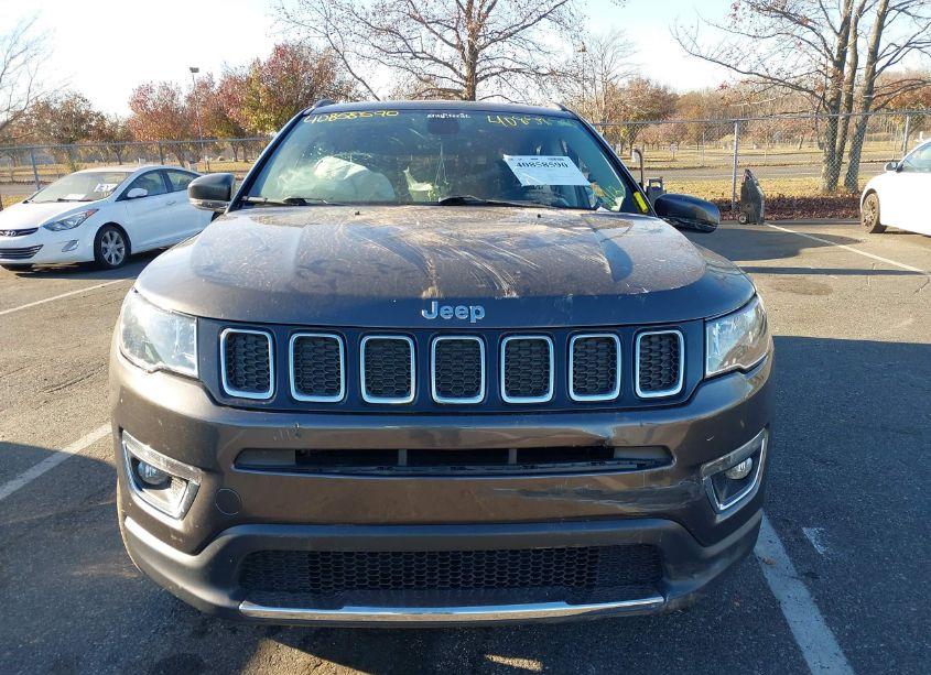 Photo 12 of 2018 Jeep Compass LIMITED 4X4 (VIN 3C4NJDCB5JT252287)