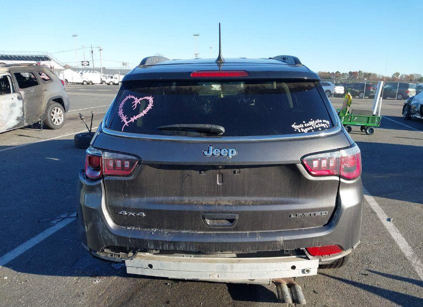 Photo 16 of 2018 Jeep Compass LIMITED 4X4 (VIN 3C4NJDCB5JT252287)