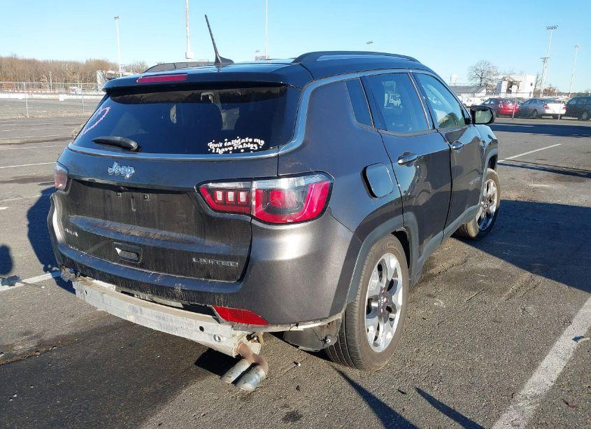 Photo 4 of 2018 Jeep Compass LIMITED 4X4 (VIN 3C4NJDCB5JT252287)