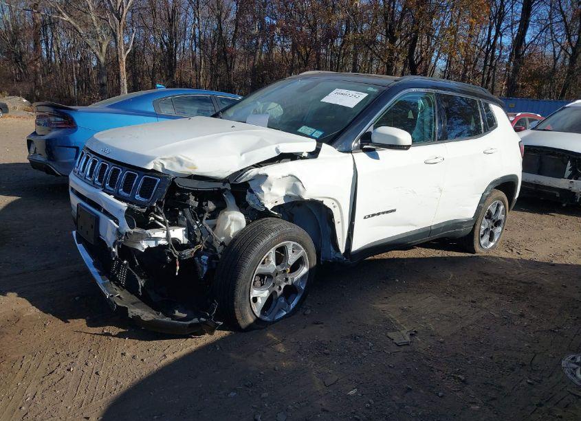 Photo 2 of 2018 Jeep Compass LIMITED 4X4 (VIN 3C4NJDCB5JT306896)