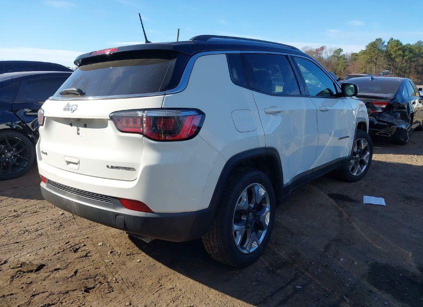 Photo 4 of 2018 Jeep Compass LIMITED 4X4 (VIN 3C4NJDCB5JT306896)