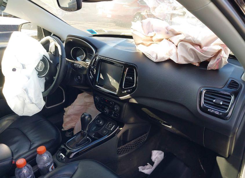 Photo 5 of 2018 Jeep Compass LIMITED 4X4 (VIN 3C4NJDCB5JT306896)