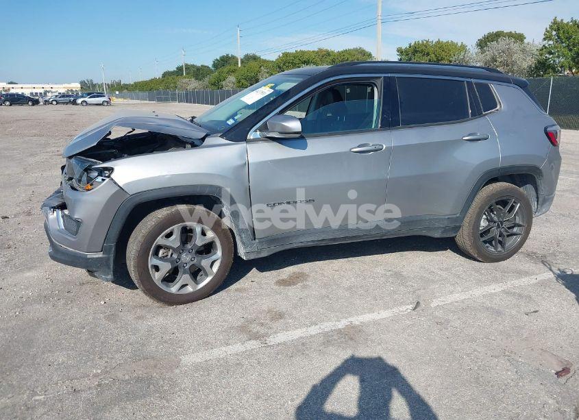 Photo 2 of 2019 Jeep Compass LIMITED 4X4 (VIN 3C4NJDCB5KT638306)