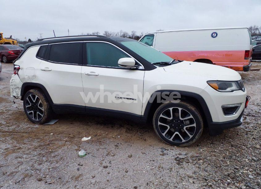 2020 Jeep Compass LIMITED 4X4 (VIN 3C4NJDCB5LT255760) main photo