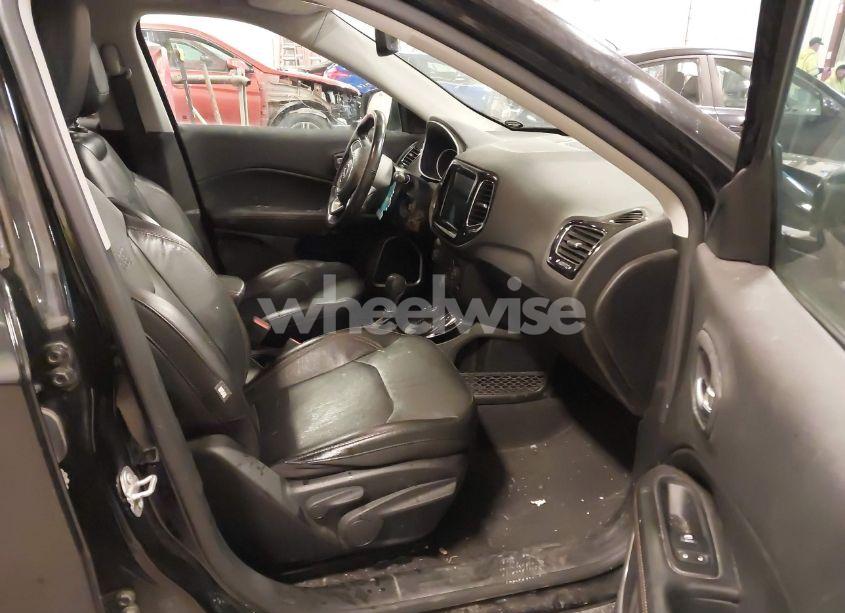 Photo 5 of 2021 Jeep Compass LIMITED 4X4 (VIN 3C4NJDCB5MT503698)