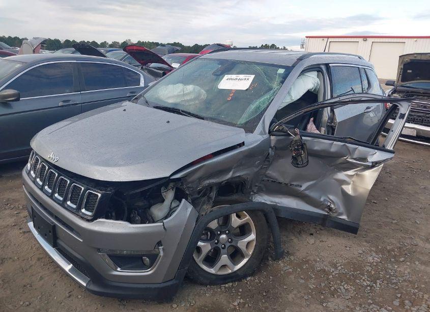 Photo 2 of 2021 Jeep Compass LIMITED 4X4 (VIN 3C4NJDCB5MT512241)