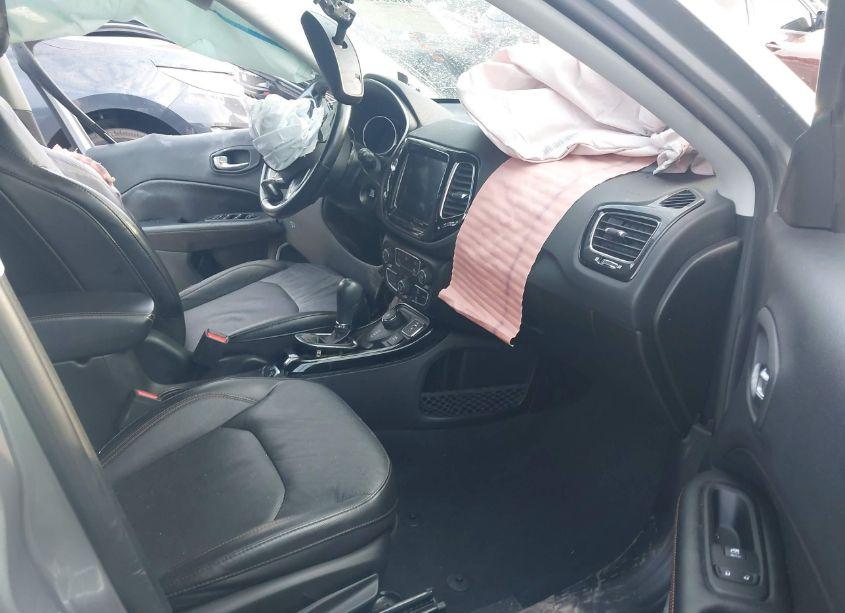 Photo 5 of 2021 Jeep Compass LIMITED 4X4 (VIN 3C4NJDCB5MT512241)