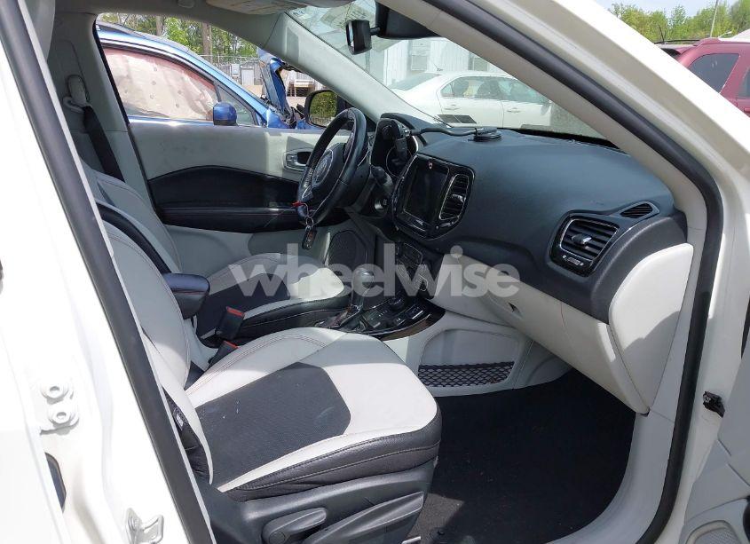 Photo 5 of 2021 Jeep Compass LIMITED 4X4 (VIN 3C4NJDCB5MT588915)