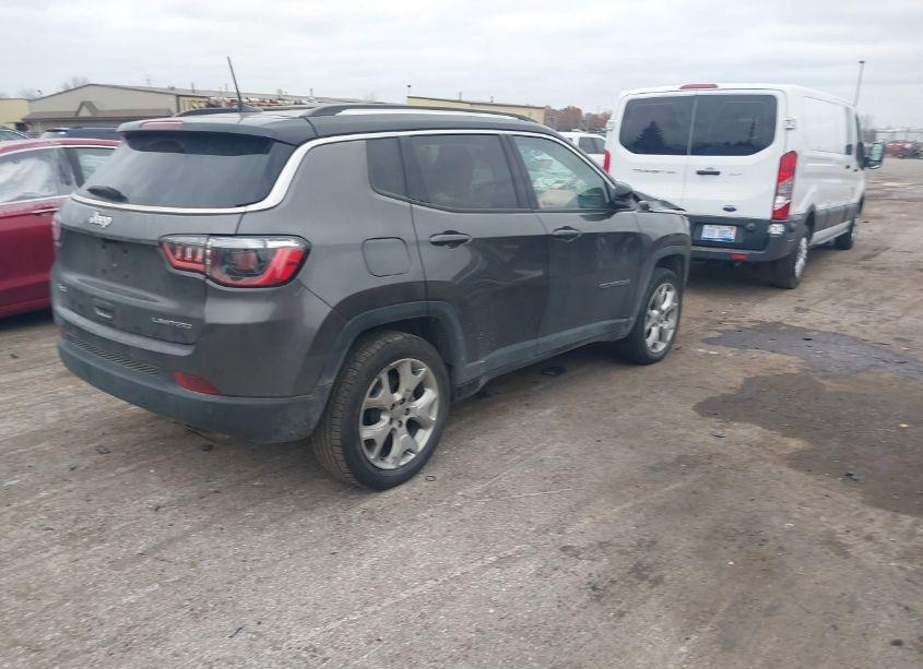 Photo 3 of 2022 Jeep Compass LIMITED 4X4 (VIN 3C4NJDCB5NT132088)